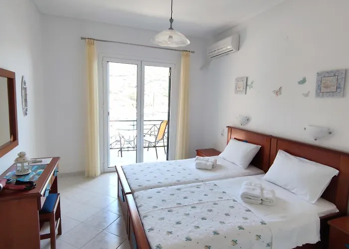 Captain's House * Sivota