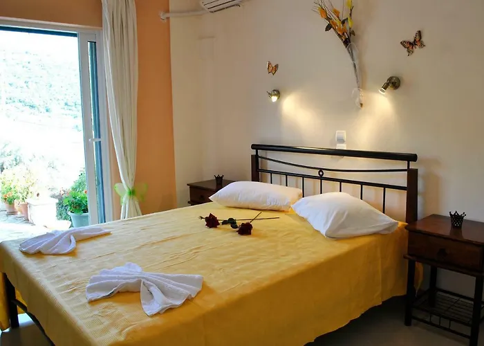 Captain's House Sivota